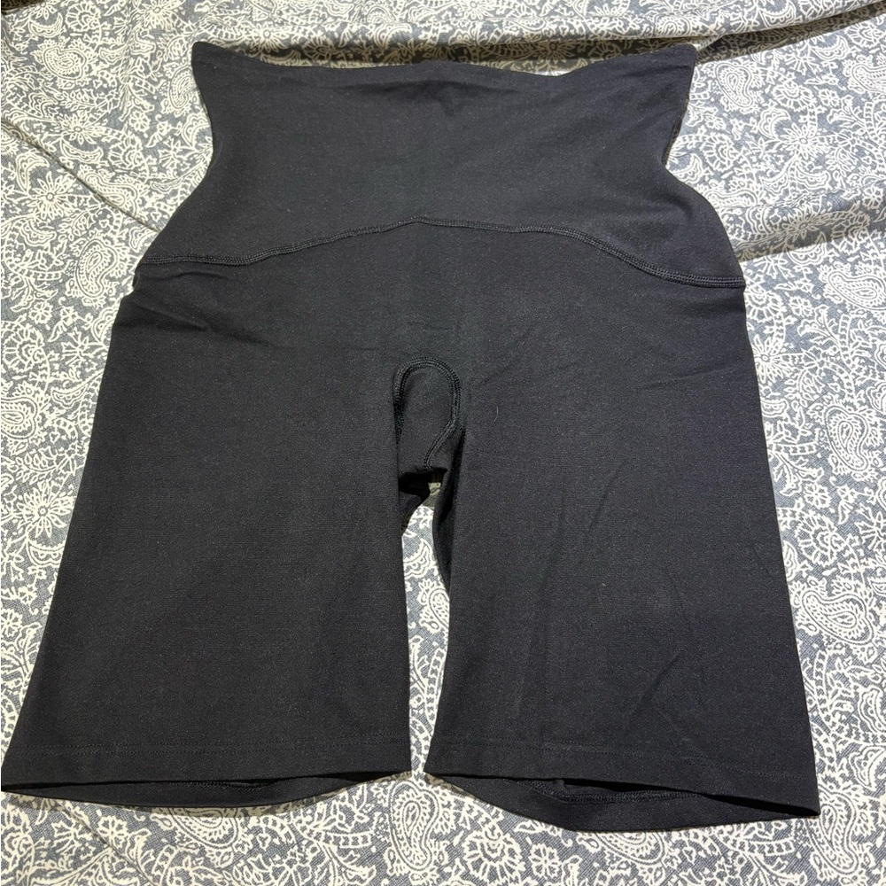 Spanx black bike shorts exercise medium